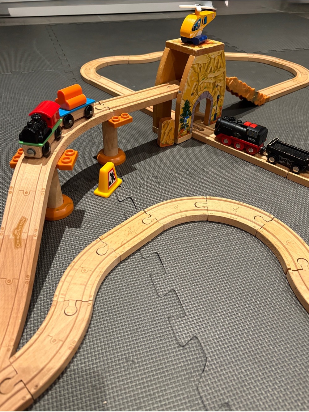 Vintage Chuggington Wooden Desert Hill Train Set, Electric Brio Engine & more!